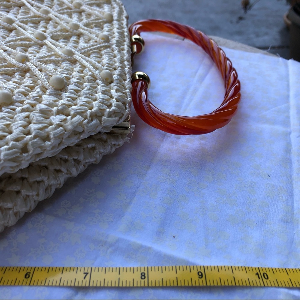 Crochet Raffia Beaded Purse with Lucite handles. - Picture 10 of 12
